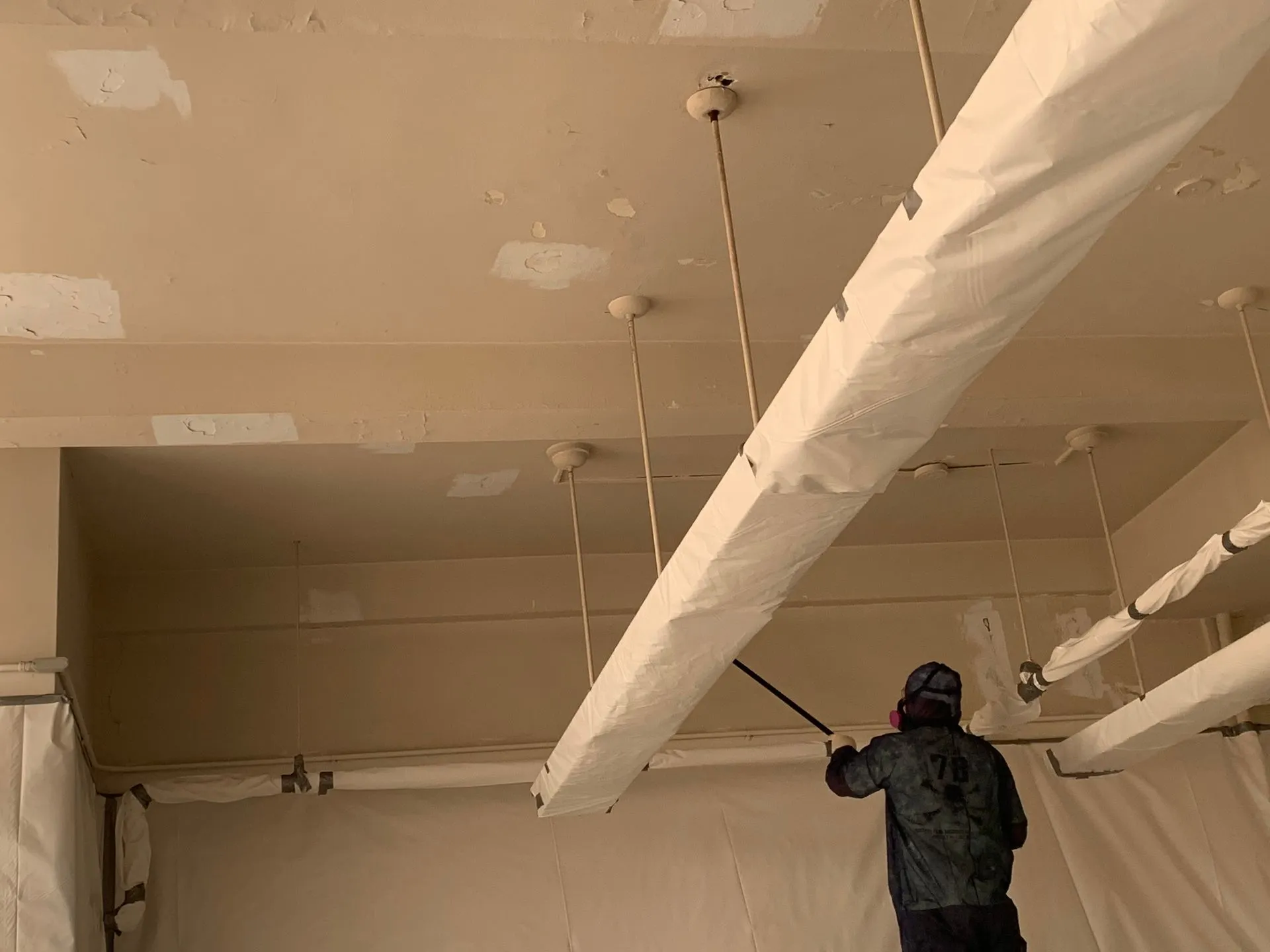 The Role of Asbestos Abatement Contractors in Safe Home Renovations in NYC